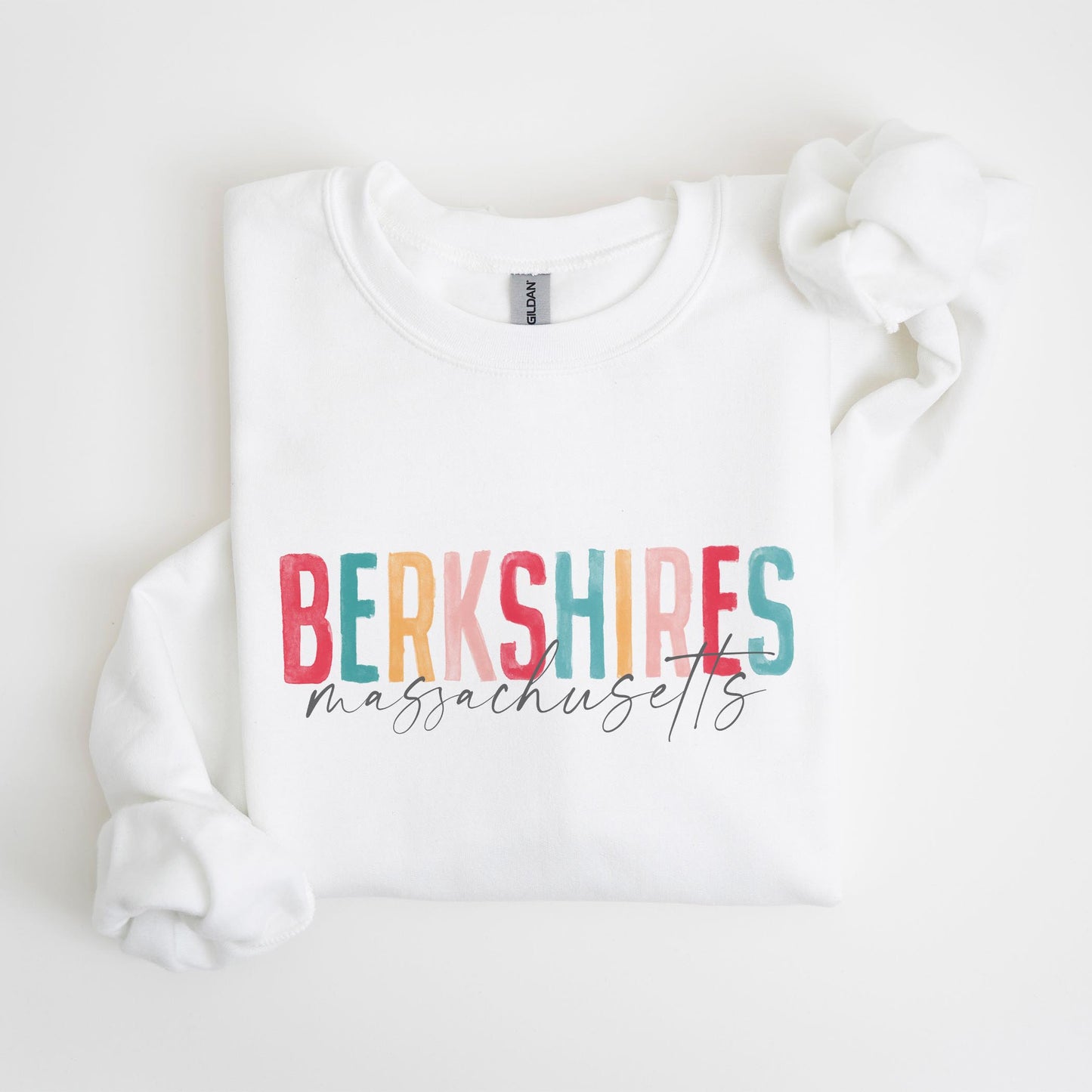 Gildan Sweatshirt White-Watercolor City Berkshires Massachusetts -4