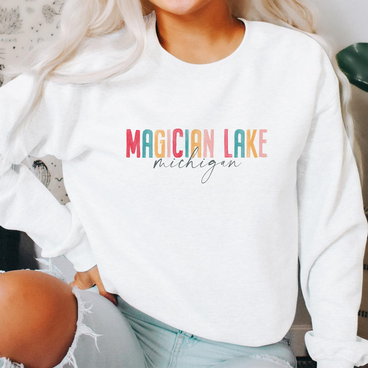 Gildan Sweatshirt White-Watercolor City Magician Lake Michigan -2
