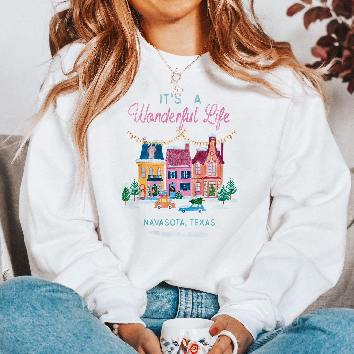 Gildan Sweatshirt White-It's A Wonderful Life Navasota Texas -1