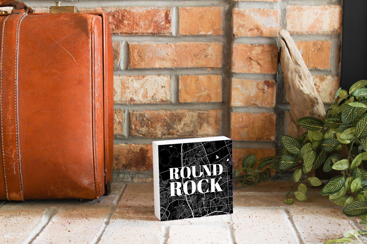 Minimalistic B&W Texas Round Rock Map| Wood Block | Eaches | Min 4
