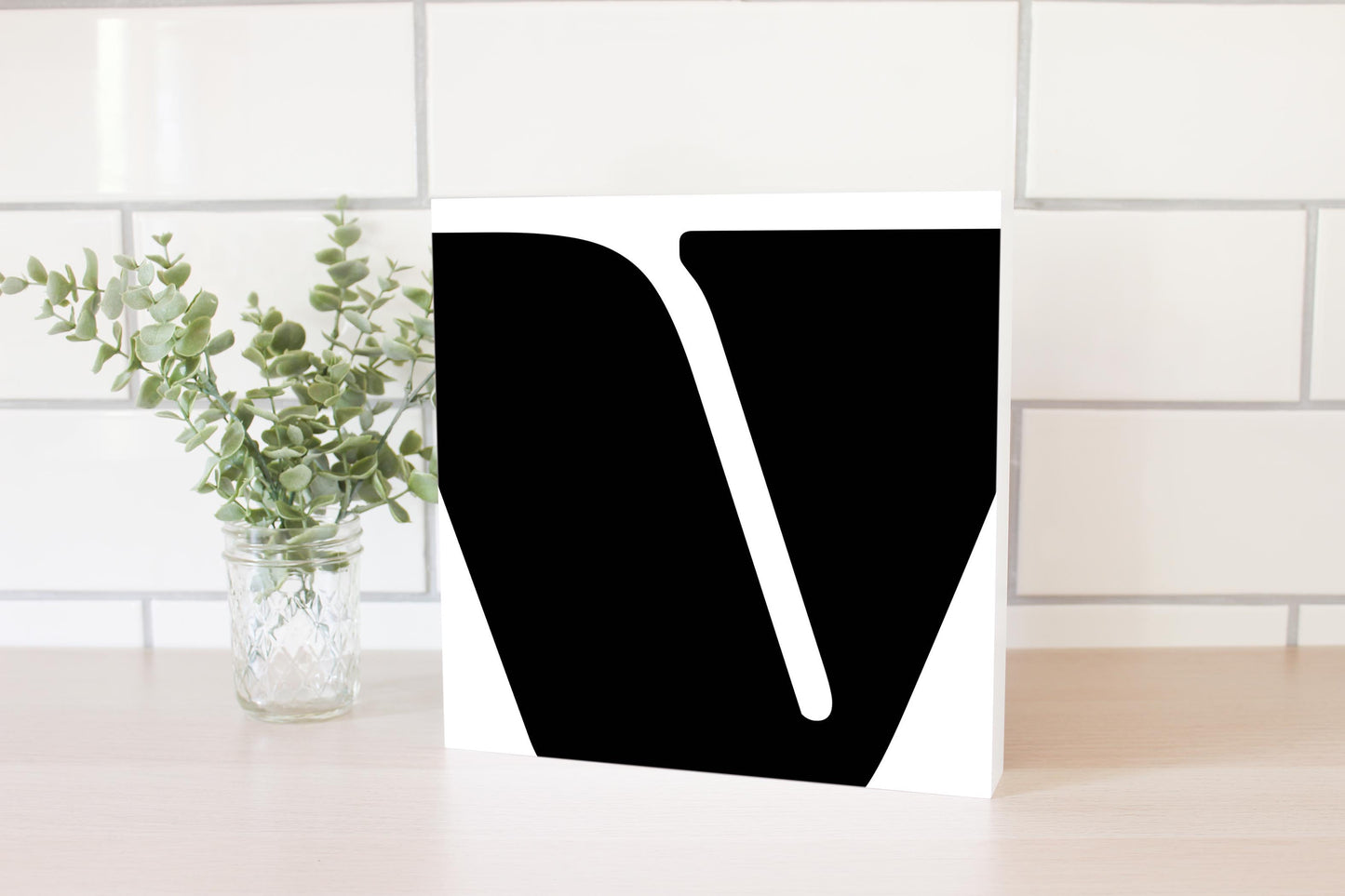 Fun Chunky Monogram V | Wood Block | Eaches | Min 2