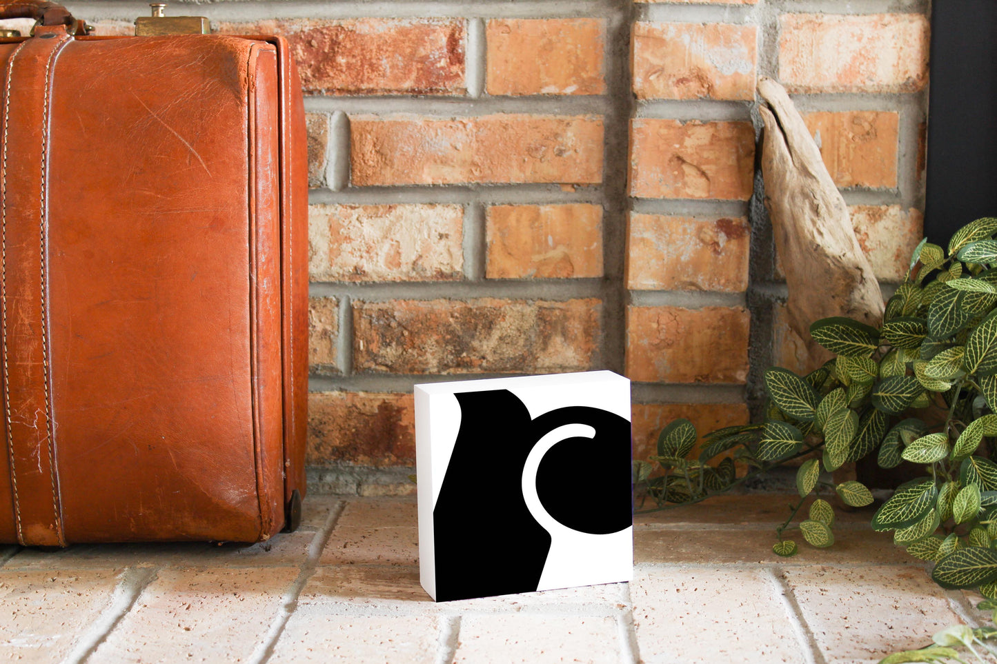 Fun Chunky Monogram R | Wood Block | Eaches | Min 4