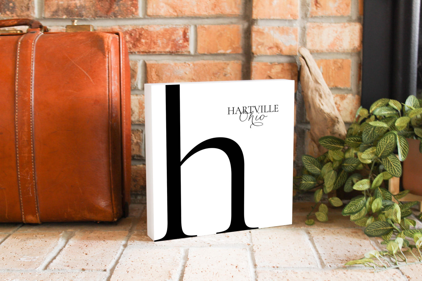 Hartville Oh Minimal Monogram | Wood Block | Eaches | Min 2