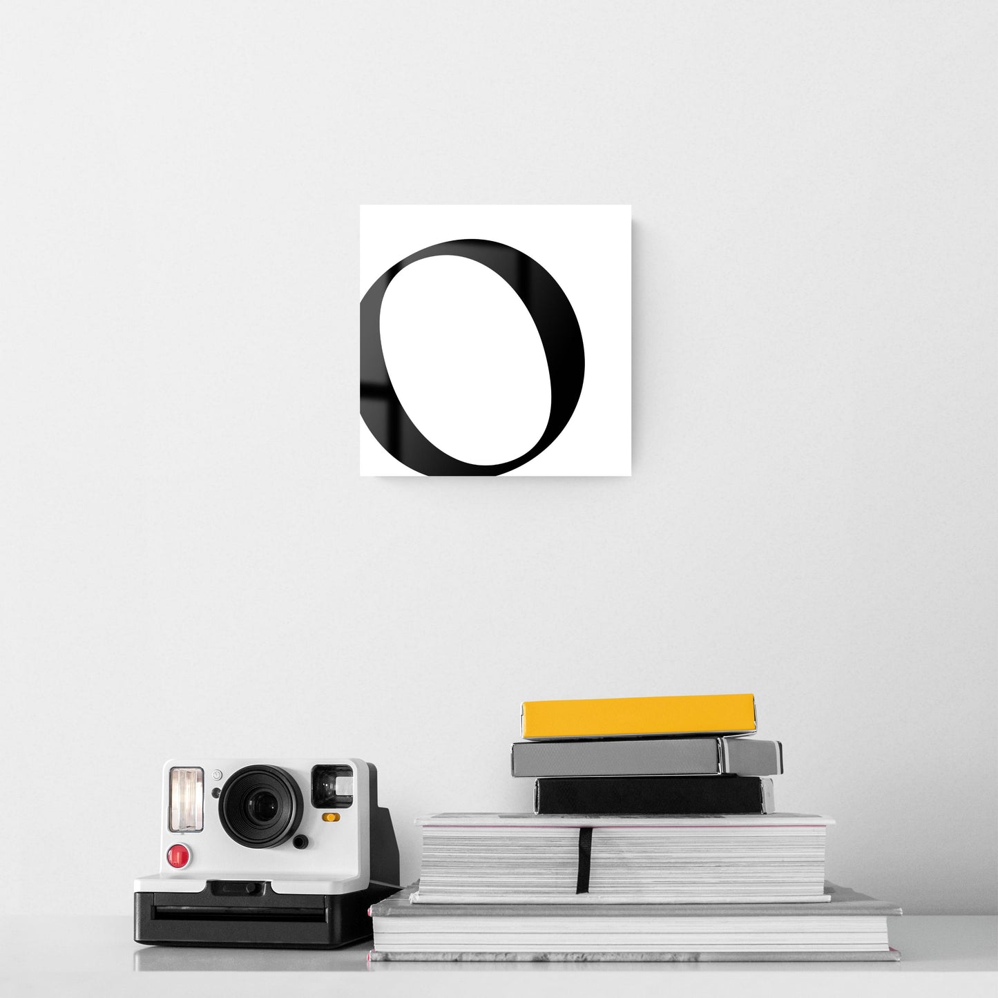 Minimal Monogram O | Hi-Def Glass Art | Eaches | Min 2