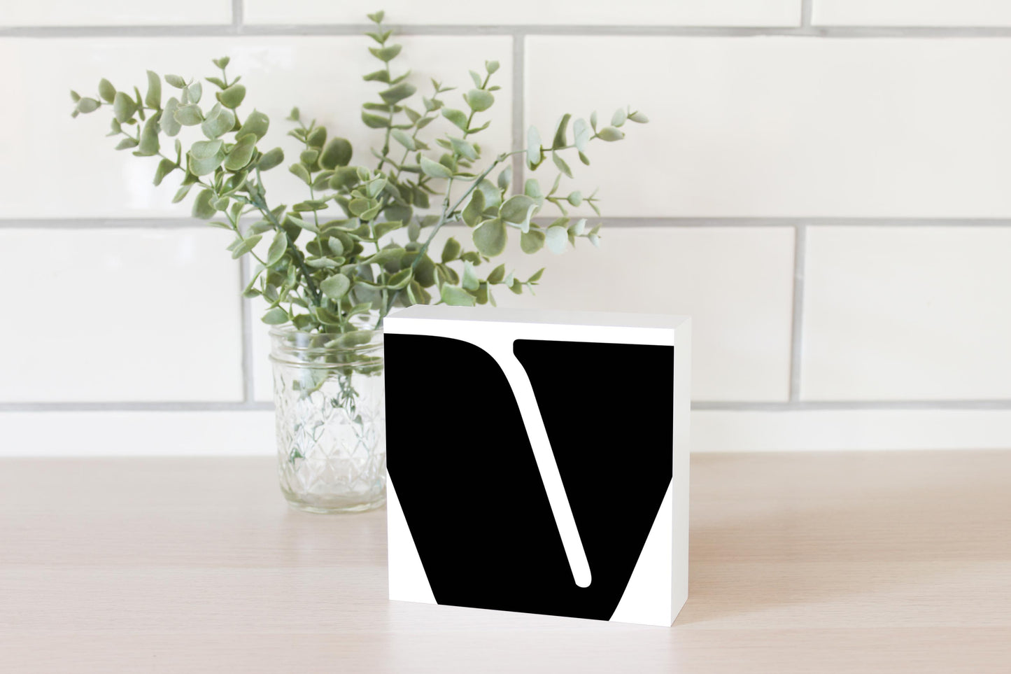 Fun Chunky Monogram V | Wood Block | Eaches | Min 4