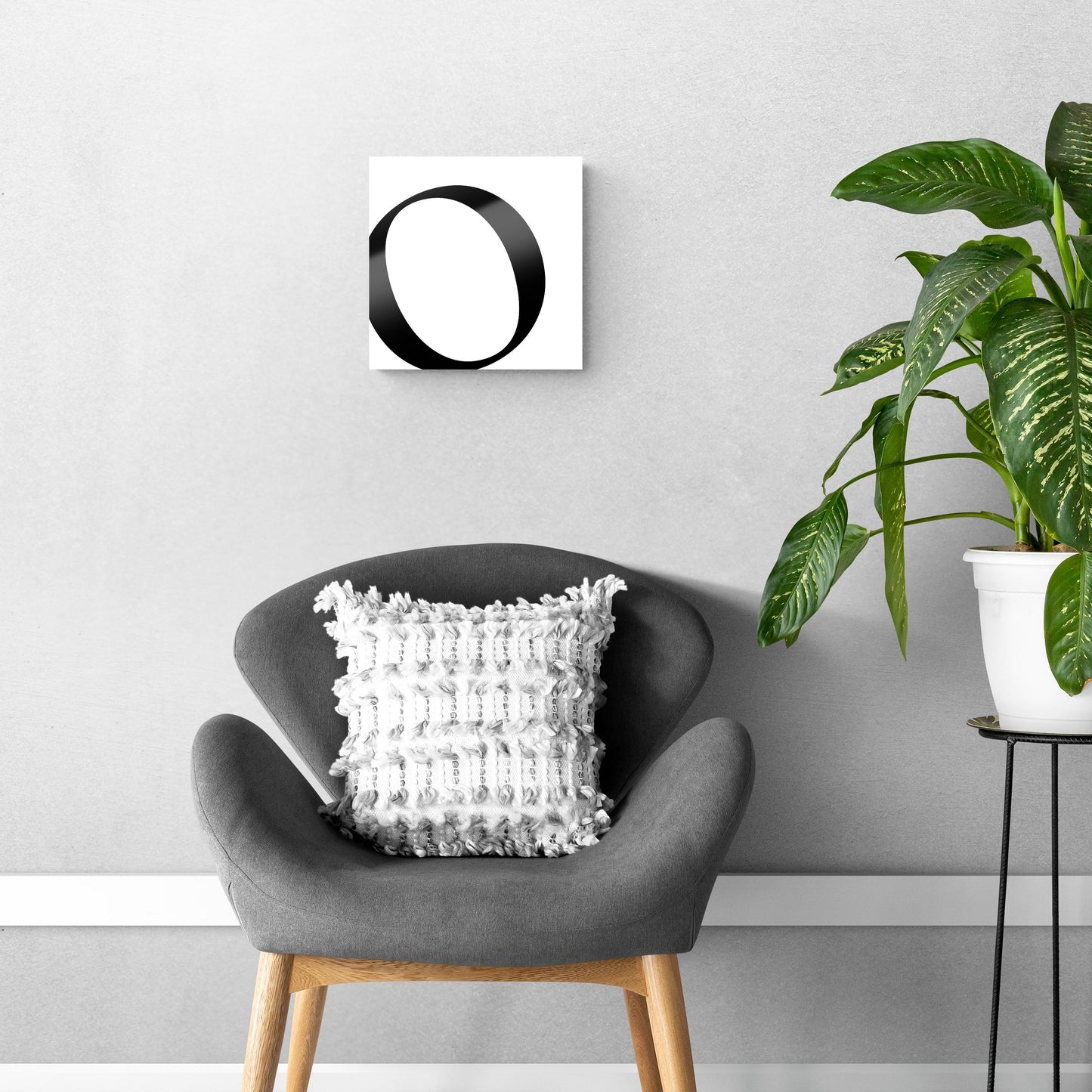 Minimal Monogram O | Hi-Def Glass Art | Eaches | Min 1