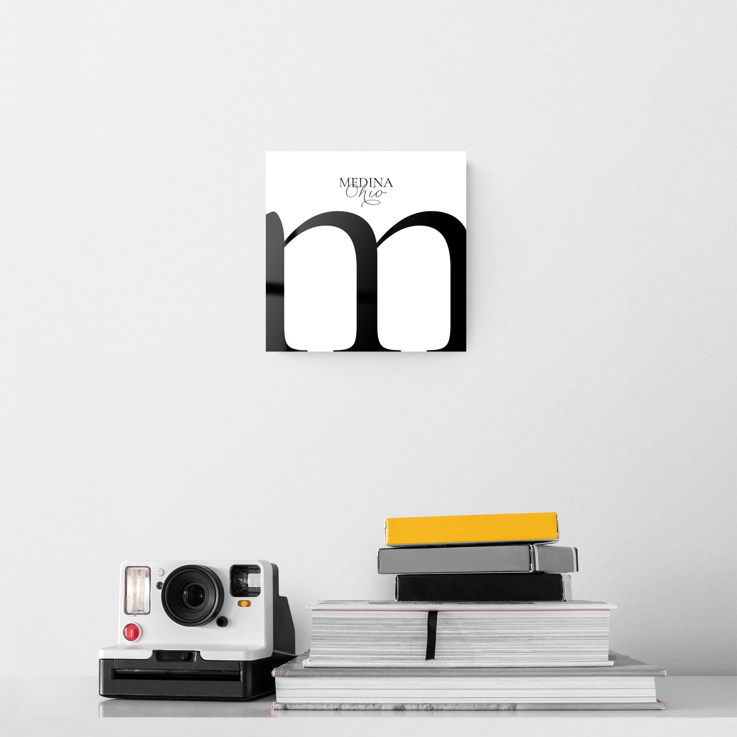 Medina Oh Minimal Monogram | Hi-Def Glass Art | Eaches | Min 2