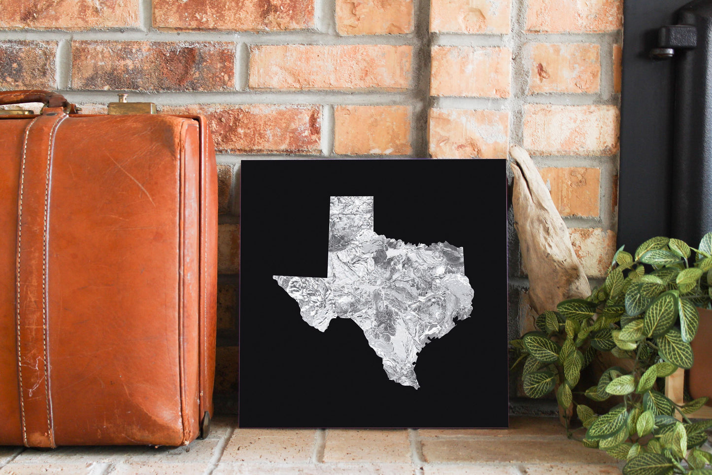 Minimalistic B&W Texas Metal State Shape | Wood Sign | Eaches | Min 2